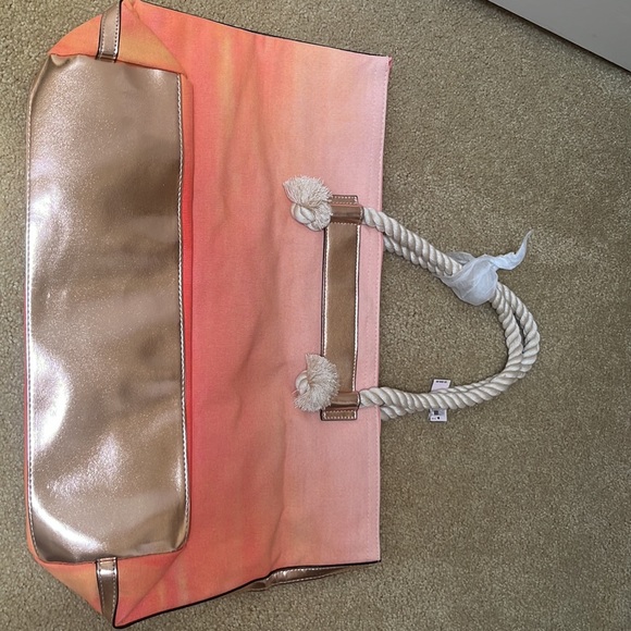 Victoria’s Secret beach bag - Picture 3 of 4